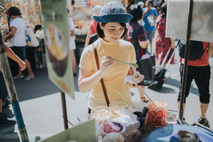 10 Makanan Paling Aneh di Dunia, Ada Keju Busuk hingga Sup Kura-kura