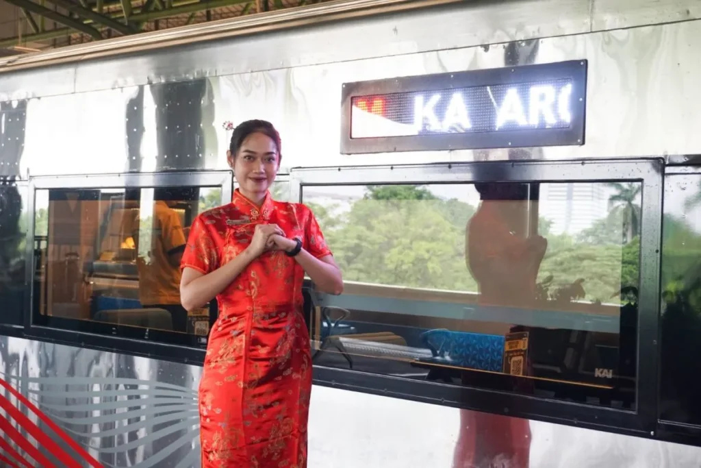 Jakarta (couponsonlinetoday.com) - KAI Services menggelar acara perjalanan kuliner untuk para penumpang kereta api untuk menyambut tahun baru Imlek.