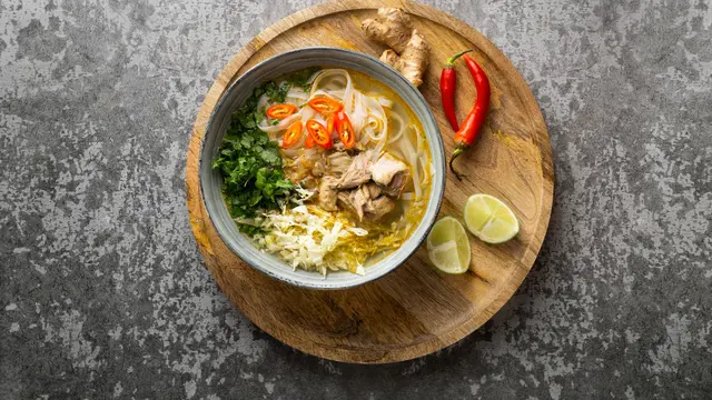 couponsonlinetoday.com ~ Tangerang dikenal sebagai kota dengan kekayaan kuliner yang beragam dan khas. Salah satu kuliner yang telah melegenda dan menjadi favorit masyarakat setempat maupun wisatawan adalah Soto Marjuk.